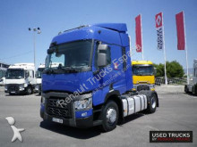 cap tractor Renault