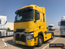cap tractor Renault