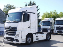Mercedes tractor unit