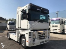 trattore Renault Magnum 500