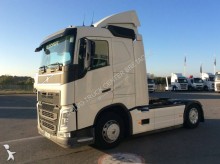 cap tractor Volvo