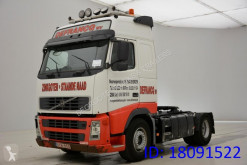 ciągnik siodłowy Volvo