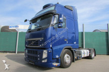 tracteur convoi exceptionnel Volvo