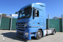 tracteur convoi exceptionnel Mercedes