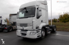 cap tractor Renault