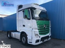 Mercedes tractor unit