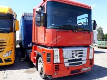 Renault Magnum 440 tractor unit
