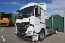 Mercedes exceptional transport tractor unit
