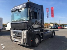 Renault Magnum 520.19 tractor unit