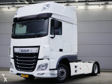 tracteur DAF XF 106
