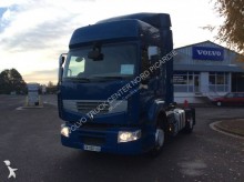 Renault Premium 460 EEV tractor unit