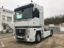 cap tractor Renault