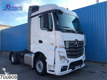 Mercedes Actros 1842
