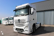 Mercedes Actros 1845