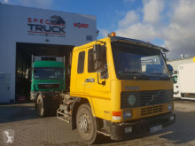 tracteur Volvo FL10 360,Steel / Air , Manual