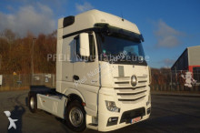 Mercedes tractor unit