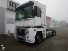 Renault Magnum