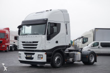 cabeza tractora Iveco
