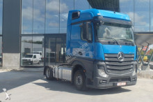 Mercedes Actros 1842