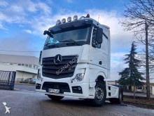 Mercedes Actros 1851