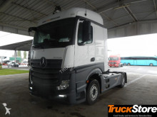 Mercedes Actros
