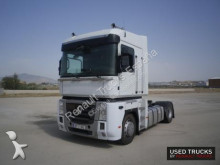 Renault Magnum