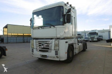 Renault Magnum