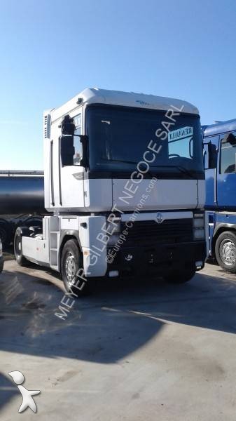 Voir les photos Tracteur Renault