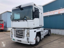 Renault Magnum