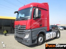 Mercedes Actros 1845