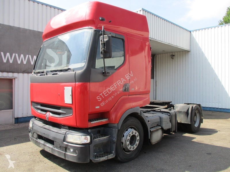 Voir les photos Tracteur Renault