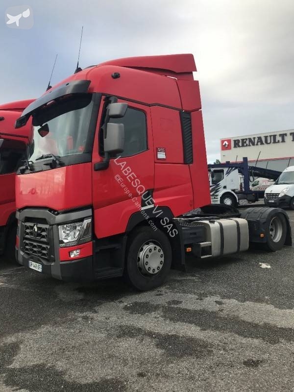 Voir les photos Tracteur Renault