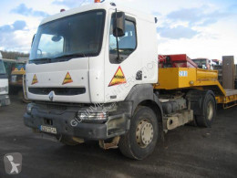 Renault Kerax 420 tractor unit