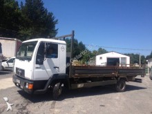 camion piattaforma MAN