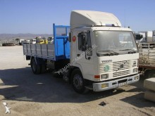 camion piattaforma Volvo