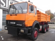 camion tri-benne Iveco