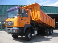 camion benne MAN