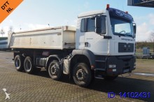 camion bi-benne MAN
