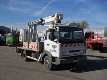 camion nacelle articulée télescopique Renault