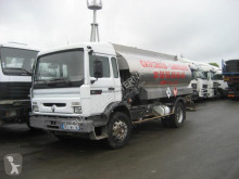 camion citerne hydrocarbures Renault