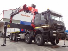 camion plateau ridelles Iveco