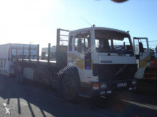 camion plateau standard Volvo