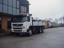 camion plateau Volvo