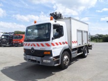 camion nacelle télescopique Mercedes