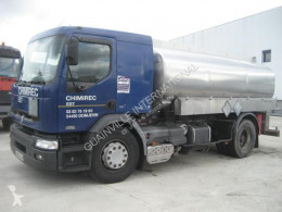 camión cisterna hidrocarburos Renault