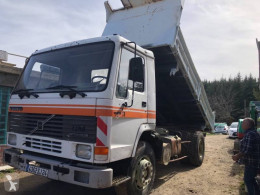 camion Volvo FL7