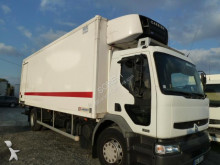 Renault mono temperature refrigerated truck