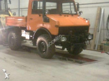 camion Mercedes Unimog U1000