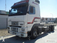 camión chasis Volvo