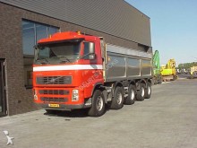 camion benne Volvo
